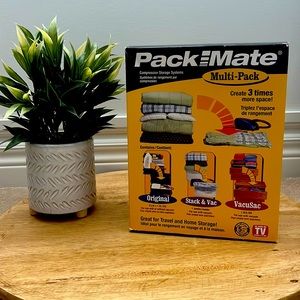 NWT - Vacuum Seal Storage Bags